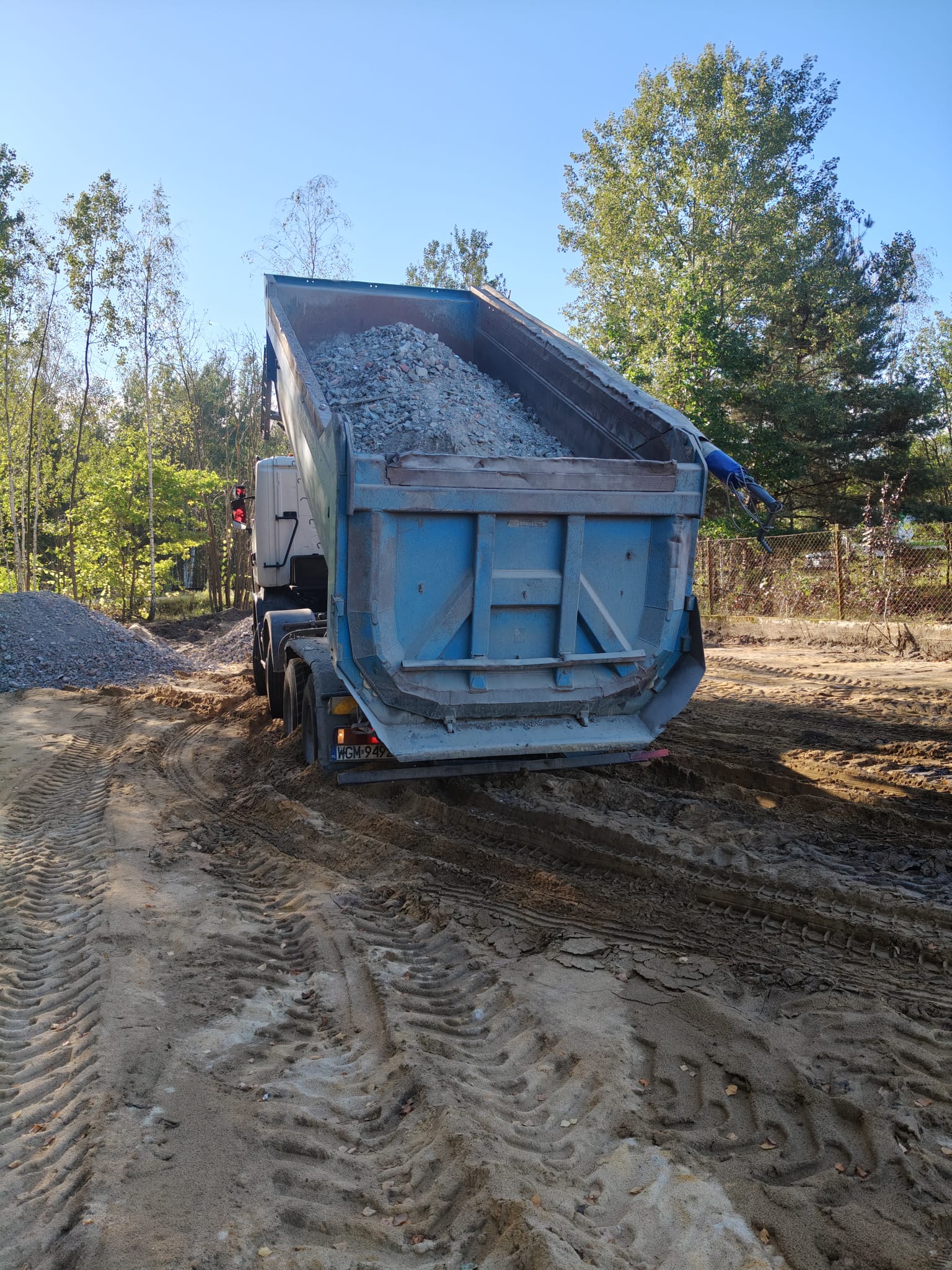 Prace ziemne na działce